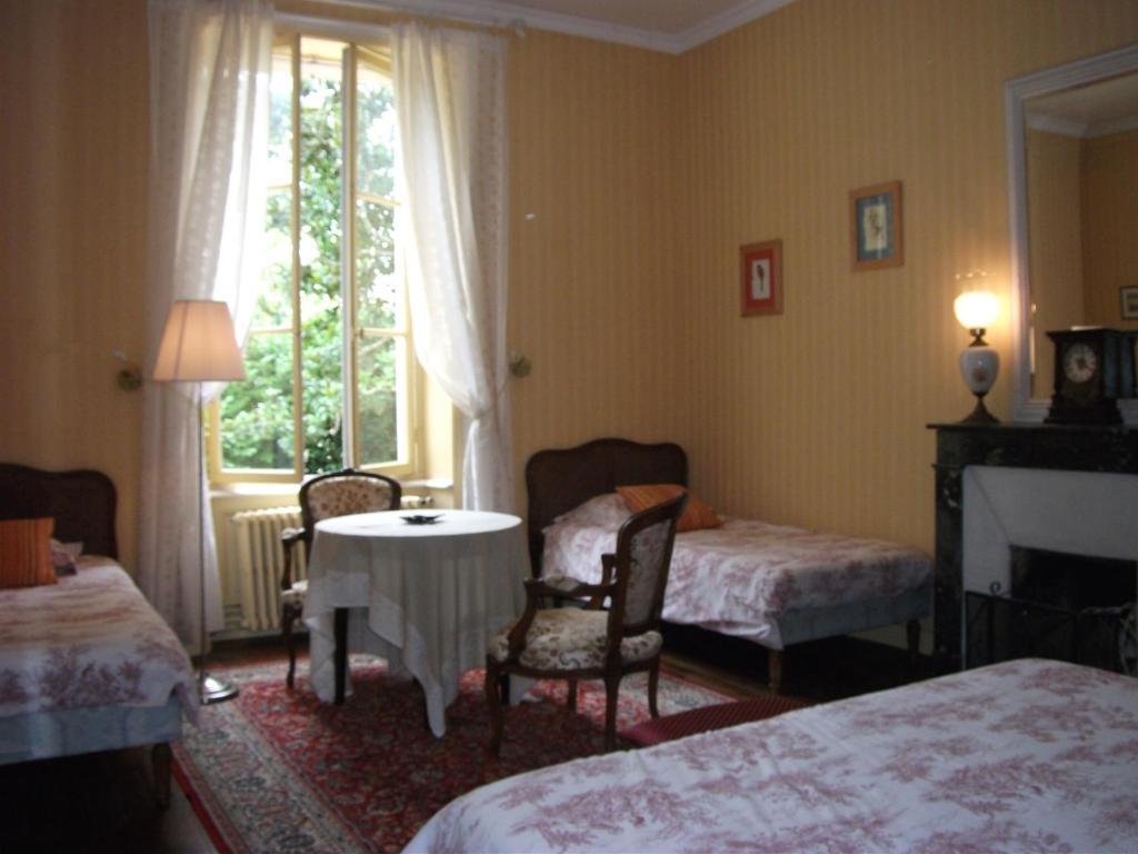 Château de Belle-Vue Sainte-Cécile Quarto foto